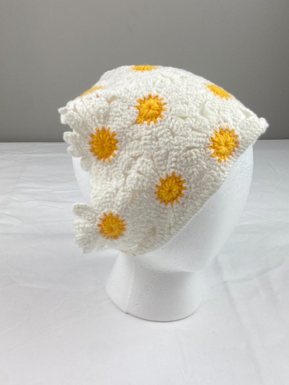 Crochet White & Yellow Daisy Head Scarf Half Bandana Summer Boho Festival - Picture 6 of 8